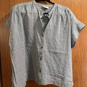 Universal Thread Gray Patterned Button Down Shirt